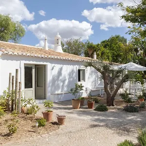 Gasthof Amago, Santa Bárbara de Nexe